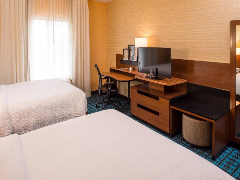 Fairfield Inn & Suites St. Louis Westport image