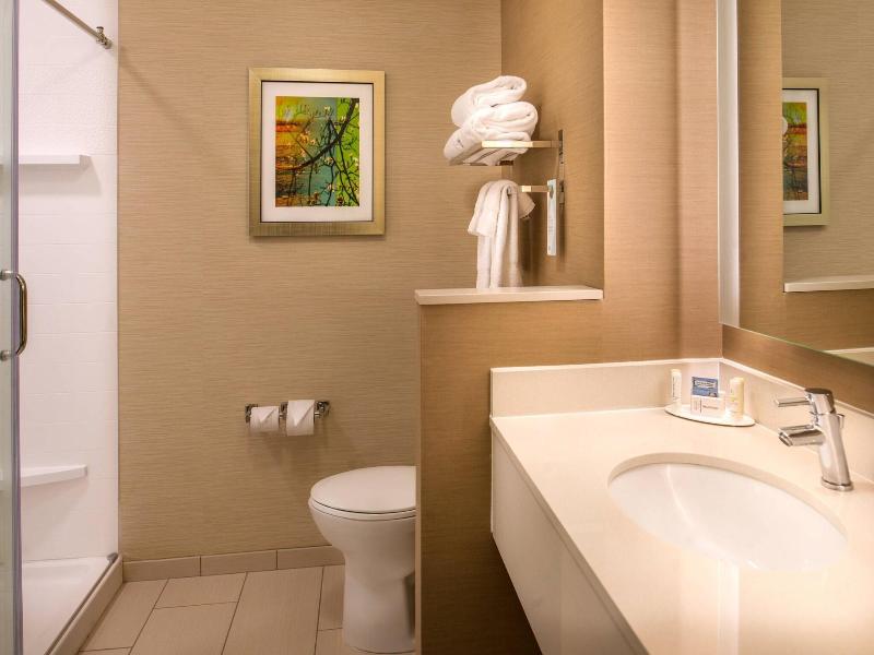 Fairfield Inn & Suites St. Louis Westport image
