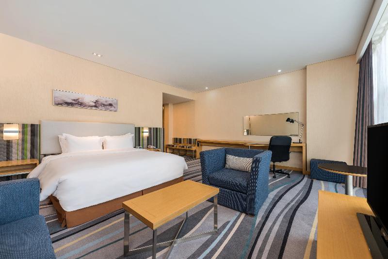 Holiday Inn Express Baoji City Centre  image