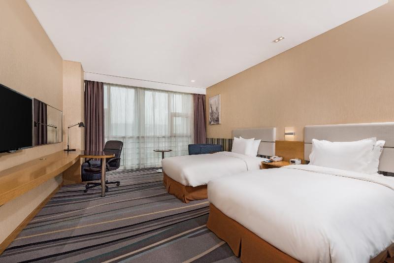 Holiday Inn Express Baoji City Centre  image