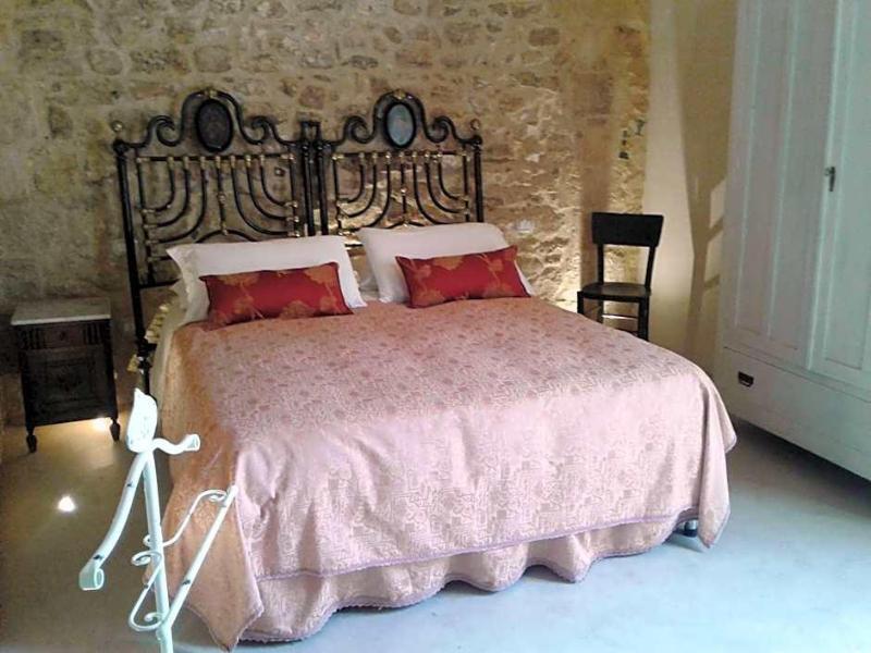 Borgo in corte image