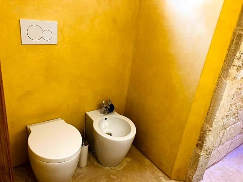Borgo in corte image