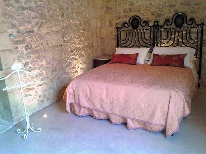 Borgo in corte image