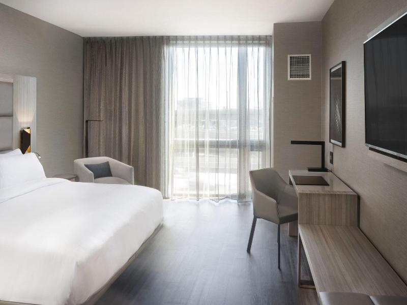 Ac Hotel Worcester image