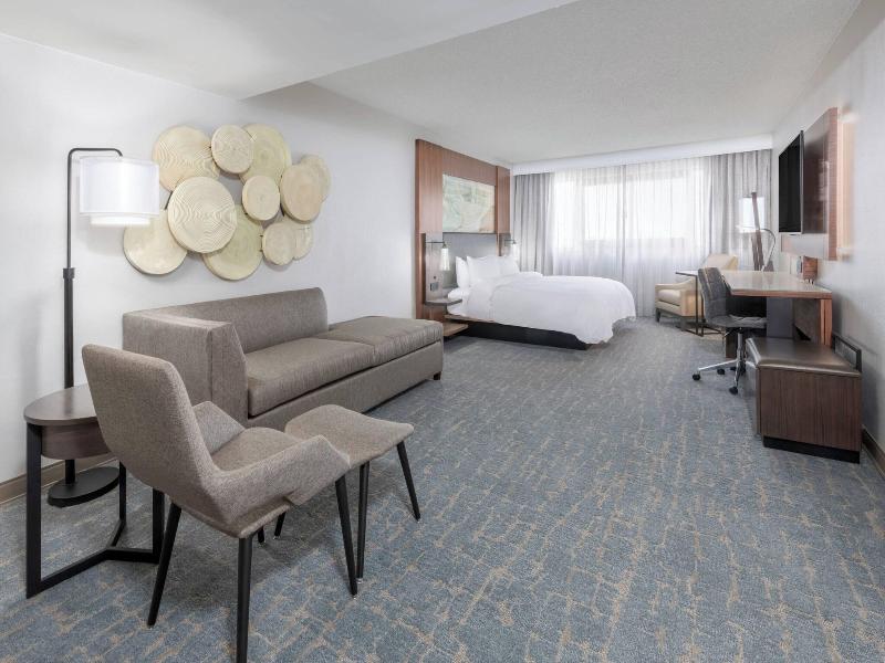 Madison Marriott West image