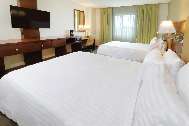 Holiday Inn Hotel & Suites Hermosillo Aeropuerto photo 19