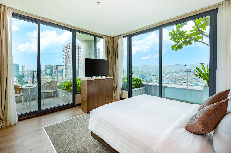 New Orient Hotel image