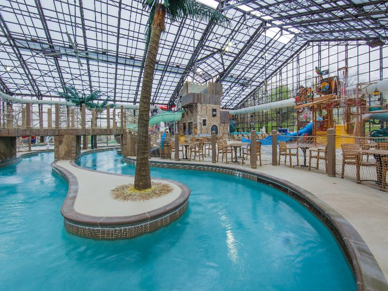 Holiday Inn Club Vacations Fox River Resort image