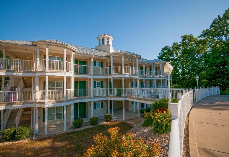 Holiday Inn Club Vacations Fox River Resort image
