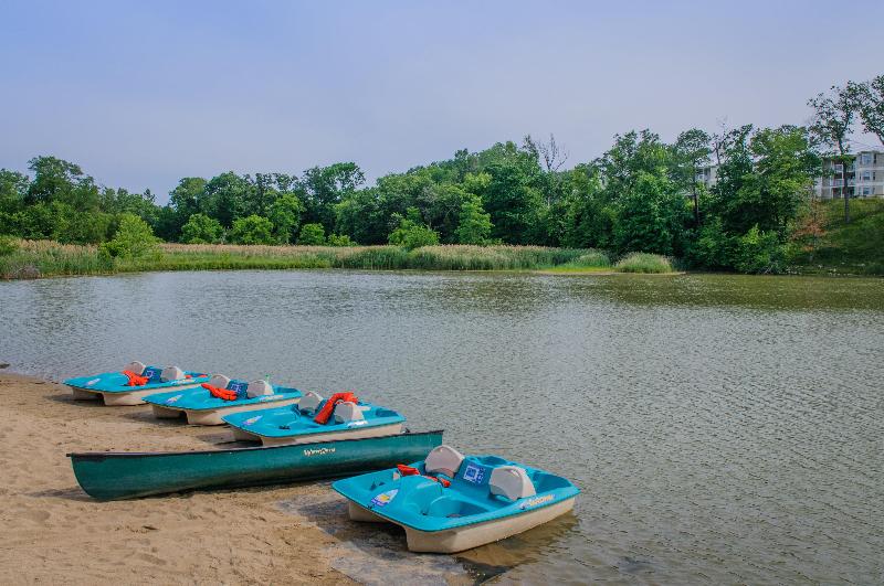 Holiday Inn Club Vacations Fox River Resort image