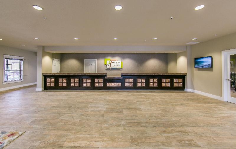 Holiday Inn Club Vacations Fox River Resort image