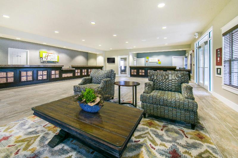 Holiday Inn Club Vacations Fox River Resort image