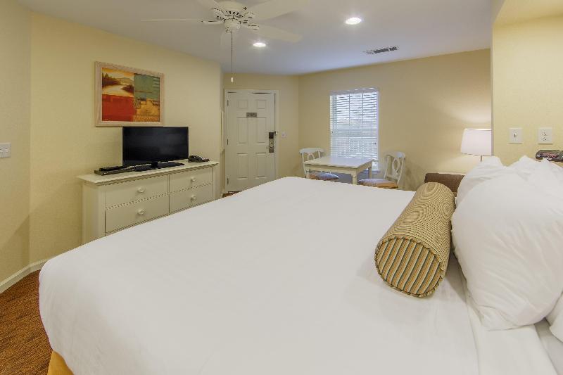 Holiday Inn Club Vacations Fox River Resort image