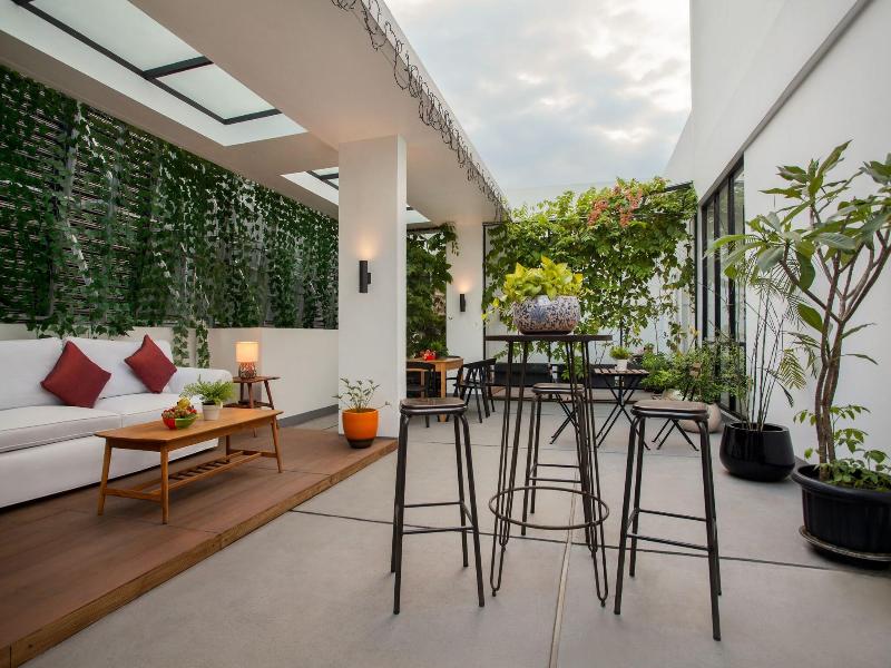 White Tree Residence image