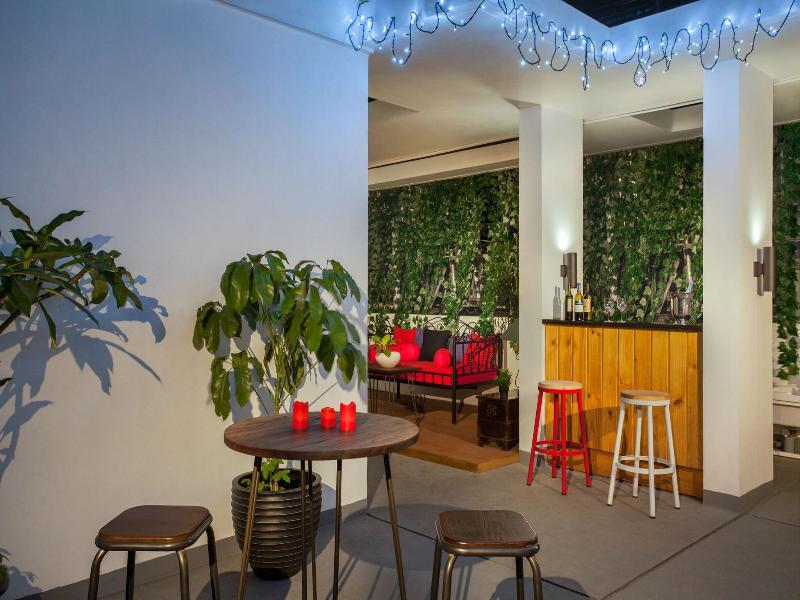 White Tree Residence image