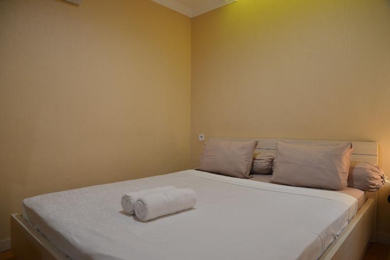 ZEN Rooms W Home Express Tebet image
