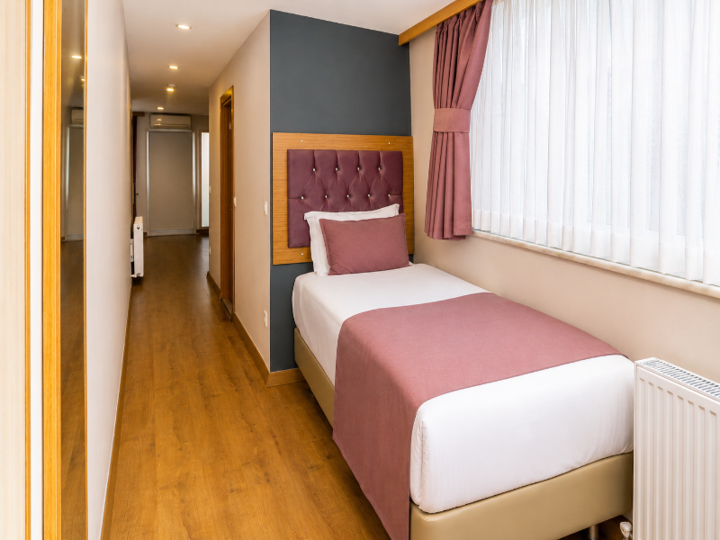 Black Pearl Hotel image