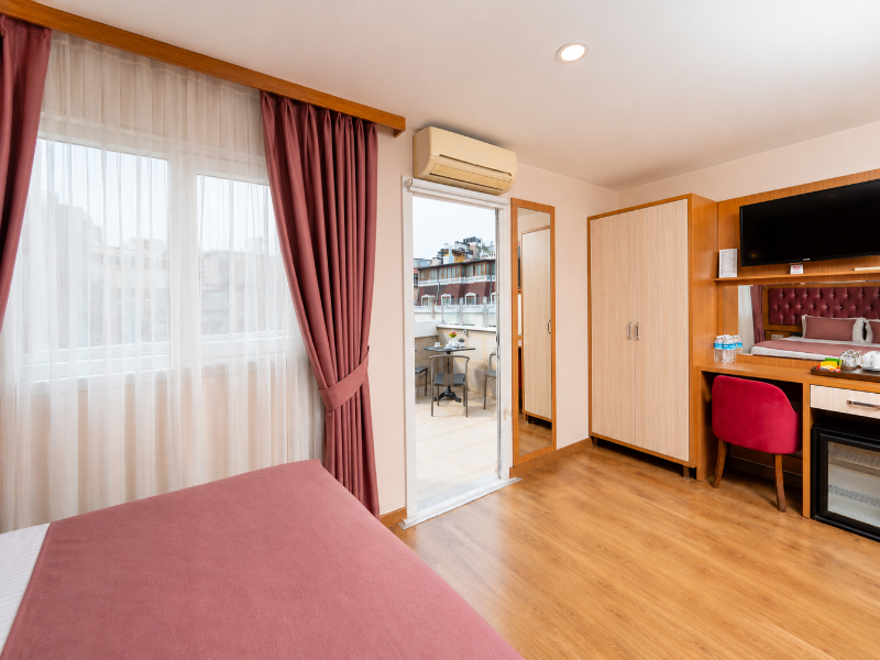 Black Pearl Hotel image