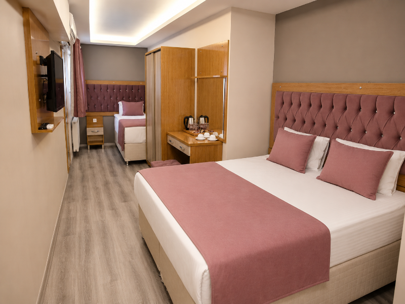 Black Pearl Hotel image