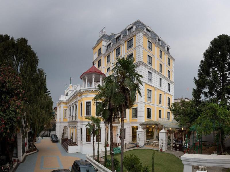Maya Manor Boutique Hotel image