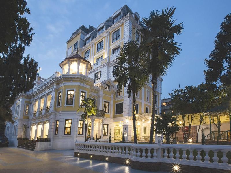 Maya Manor Boutique Hotel image
