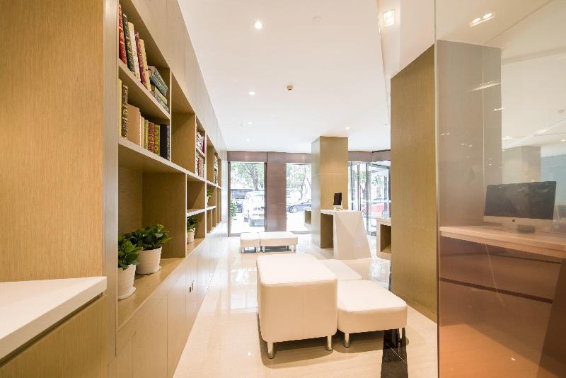Holiday Inn Express Chengde Downtown image