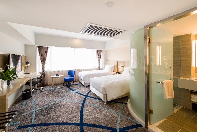 Holiday Inn Express Chengde Downtown image