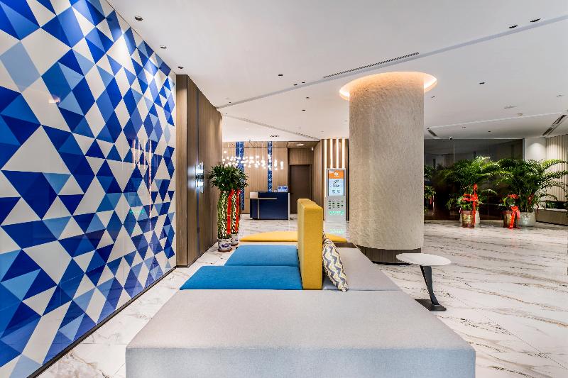 Holiday Inn Express Chengde Downtown image
