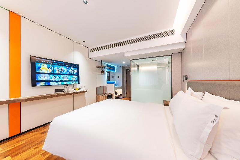 Holiday Inn Express Chengde Downtown image