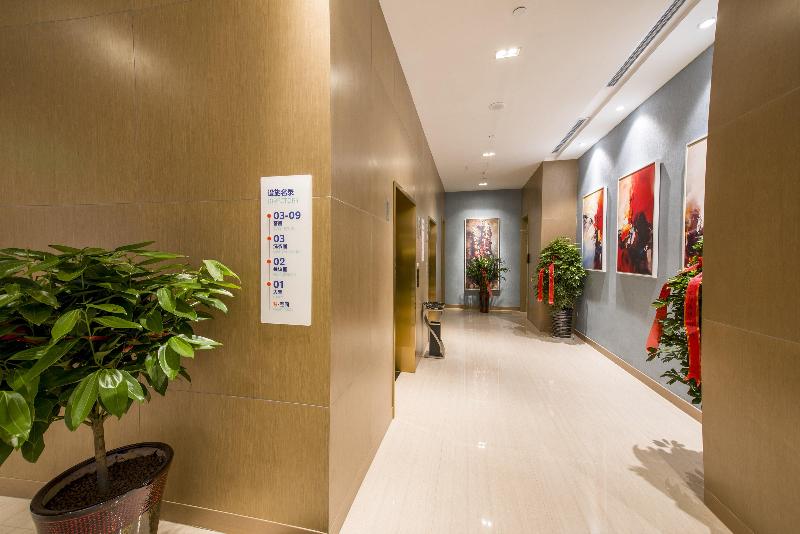 Holiday Inn Express Chengde Downtown image