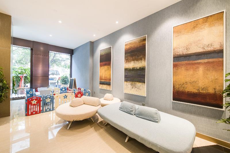 Holiday Inn Express Chengde Downtown image