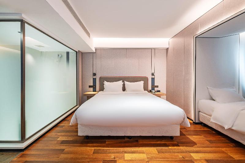 Holiday Inn Express Chengde Downtown image