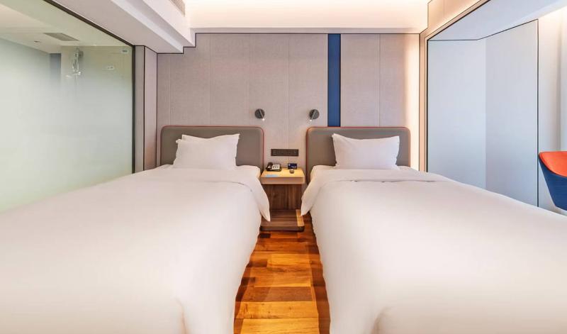 Holiday Inn Express Chengde Downtown image