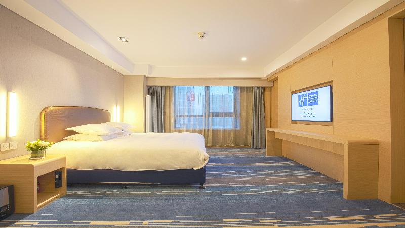 Holiday Inn Express Chifeng Hongshan image