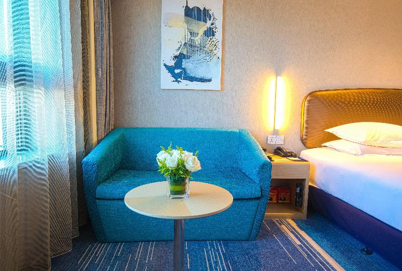 Holiday Inn Express Chifeng Hongshan image