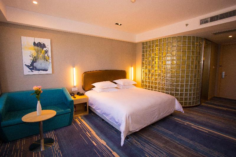 Holiday Inn Express Chifeng Hongshan image