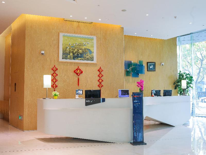 Holiday Inn Express Shanghai Songjiang Fangta image