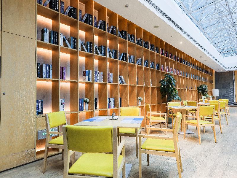 Holiday Inn Express Shanghai Songjiang Fangta image