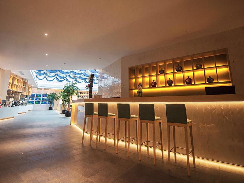 Holiday Inn Express Shanghai Songjiang Fangta image