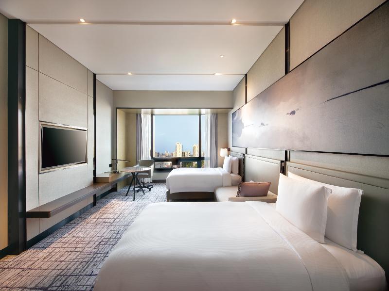 Crowne Plaza Shanghai Pujiang image