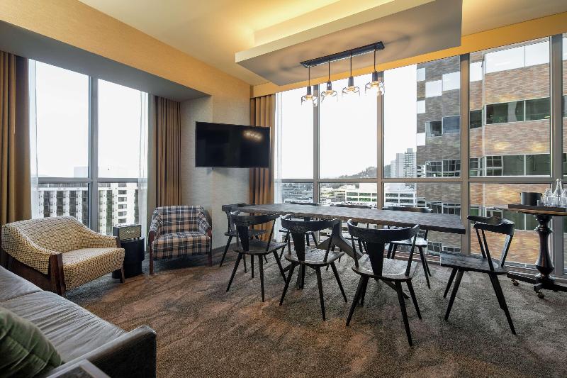 The Porter Portland, Curio Collection by Hilton image