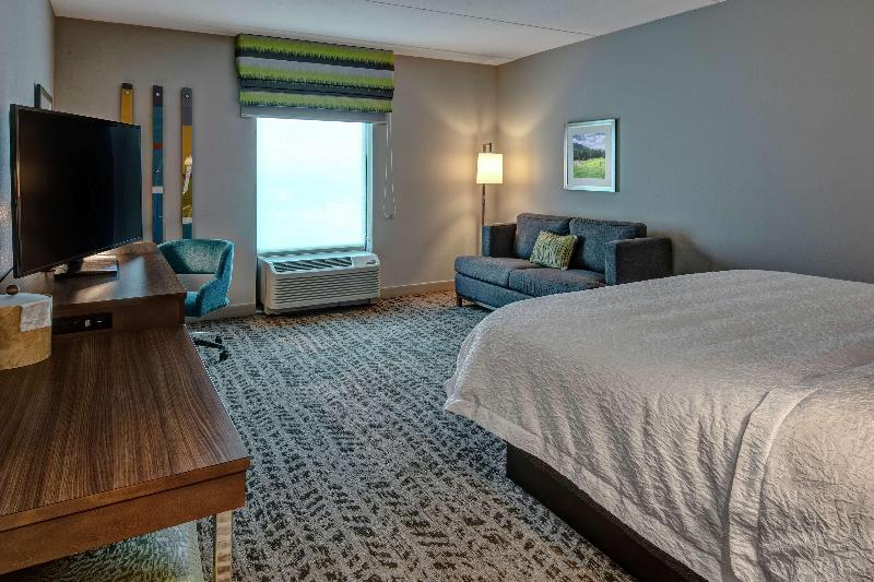Hampton Inn & Suites Nashville/Goodlettsville, TN image