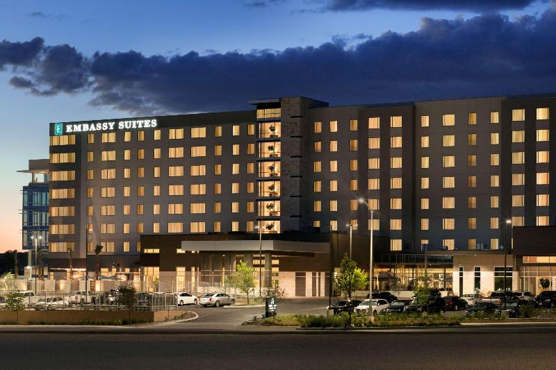 Hotel Embassy Suites by Hilton San Antonio Landmark
