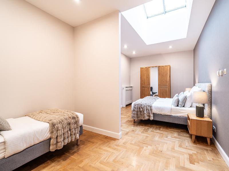 Venetian House Market Square Aparthotel image