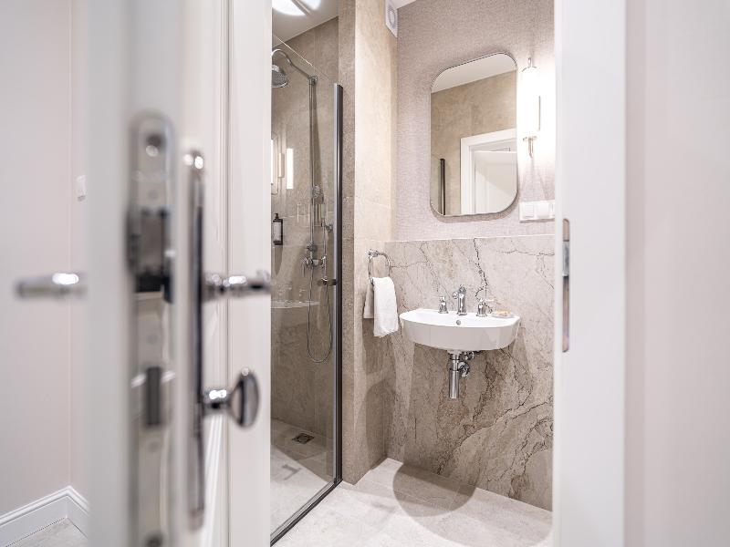 Venetian House Market Square Aparthotel image