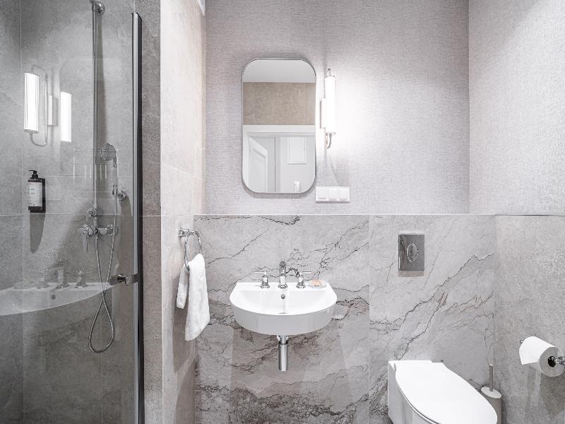 Venetian House Market Square Aparthotel image