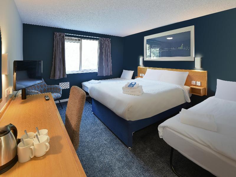 Travelodge Aberdeen Airport image