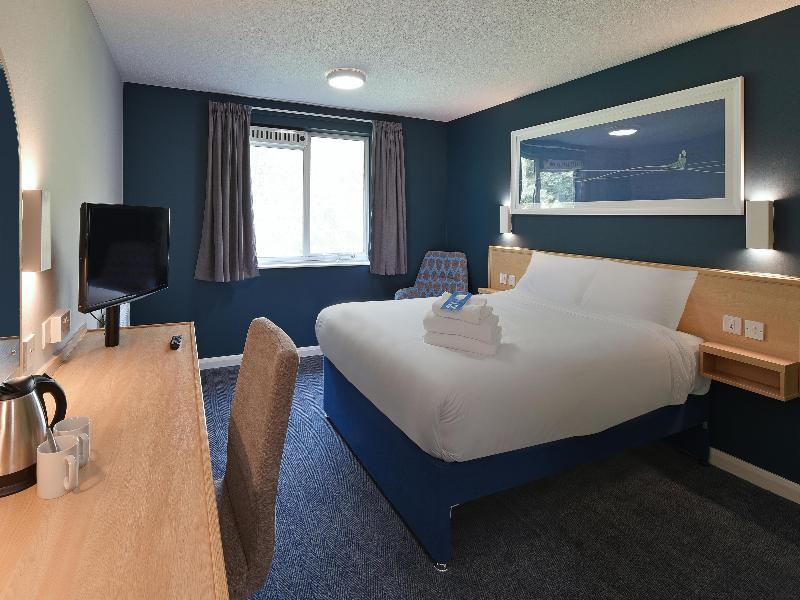 Travelodge Aberdeen Airport image