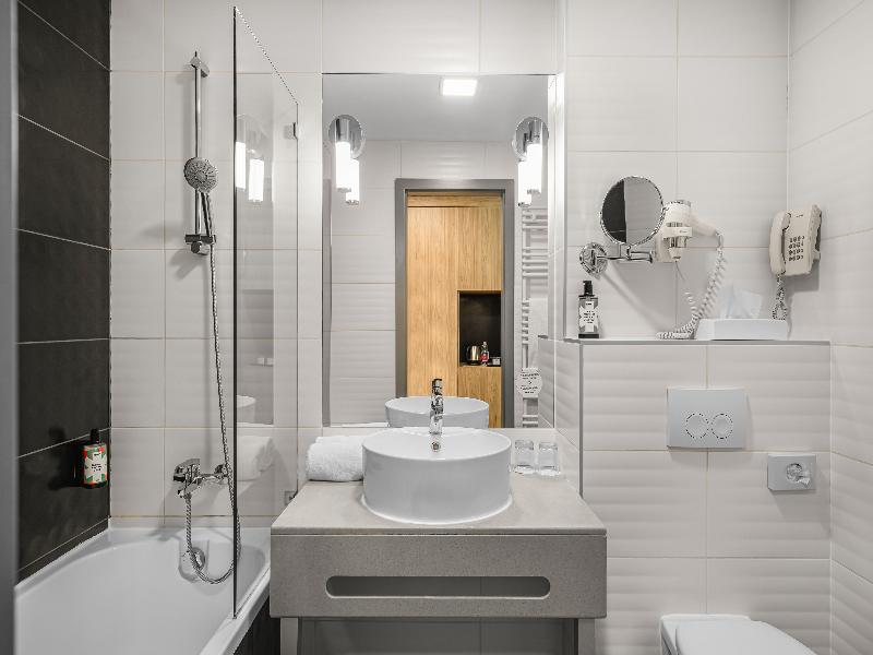 Akeah Verdi Budapest image
