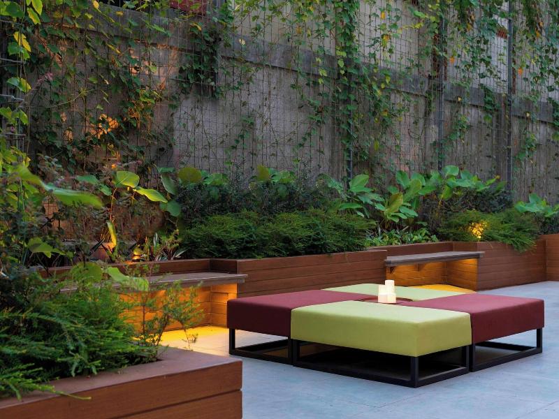 Aloft Jakarta Wahid Hasyim image